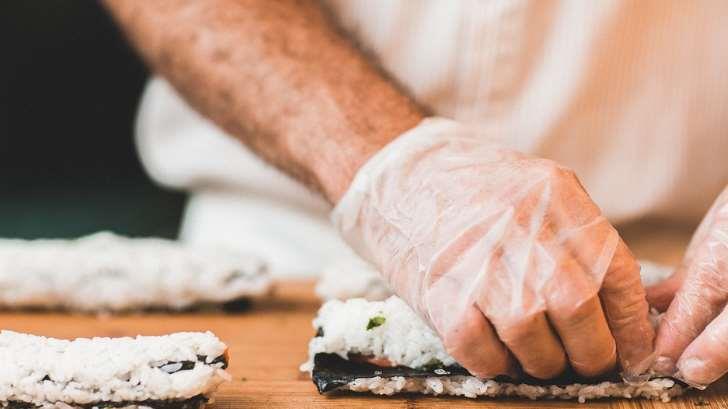 Siete intoxicados tras comer sushi en San Carlos