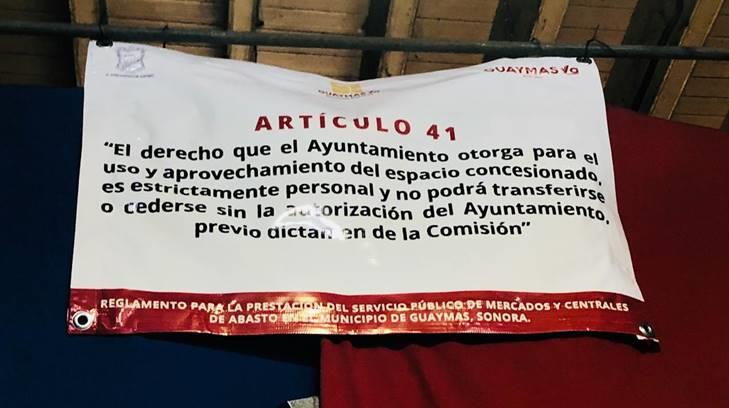 AUDIO | Lona con mensaje molesta a locatarios del Mercado Municipal de Guaymas