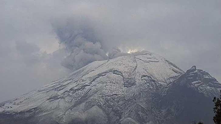 Reportan explosión en el volcán Popocatépetl