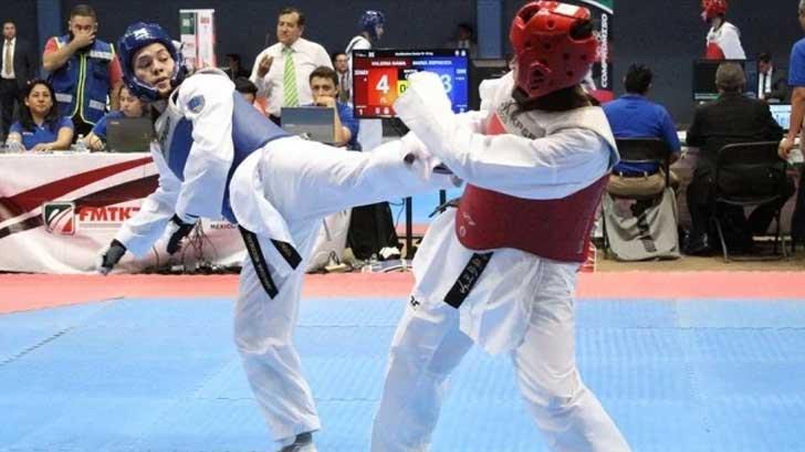 María Espinoza y Brandon Plaza, medallistas en Mundial de Taekwondo