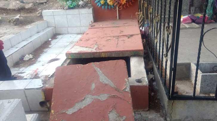 AUDIO | Localizan paquetes de mariguana en el interior de una tumba en Nogales
