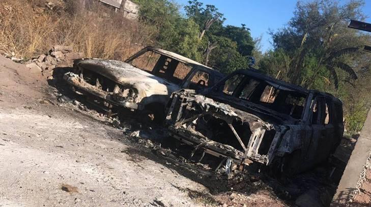 Reportan en Rosario Tesopaco el ingreso de hombres armados; incendian autos y casas