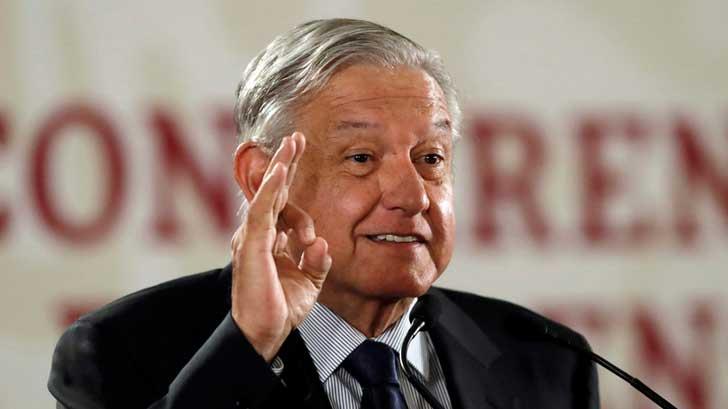 López Obrador rechaza que producción de hidrocarburos esté a la baja