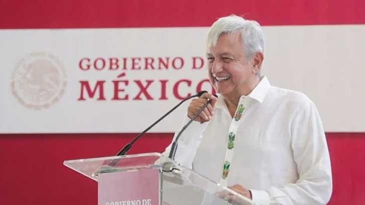 Presidente López Obrador minimiza problema de sargazo