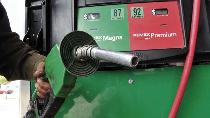 Traerá el 2022 alza en gasolina y en refrescos