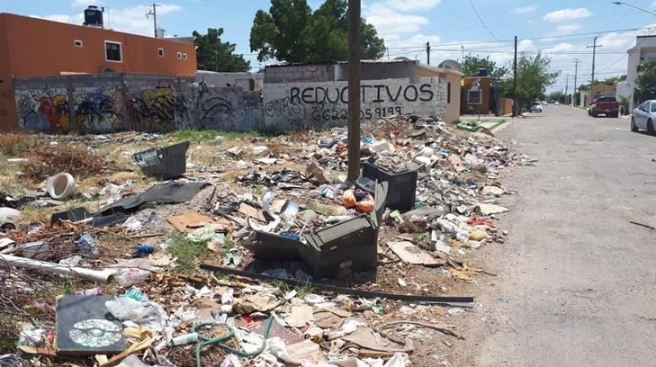 AUDIO | Vecinos de la San Bosco piden ayuda al Ayuntamiento para limpiar basurero clandestino