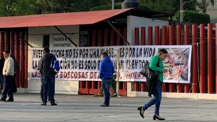 Campesinos bloquean San Lázaro previo a extraordinario para ratificar a Herrera