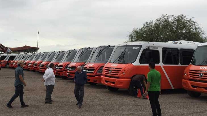 VIDEO | Dirección de Transporte entrega 52 nuevas unidades