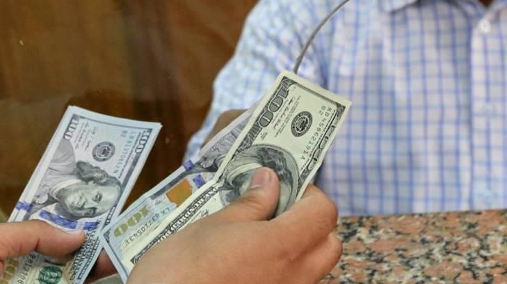 Dólar se vende en 19.37 pesos en bancos de la Ciudad de México