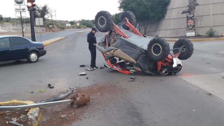 AUDIO | Tráiler choca contra puente sobre la carretera Navojoa-Los Mochis