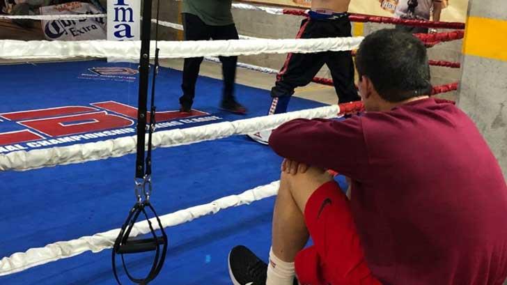 Julio César Chávez supervisa entrenamientos de su hijo