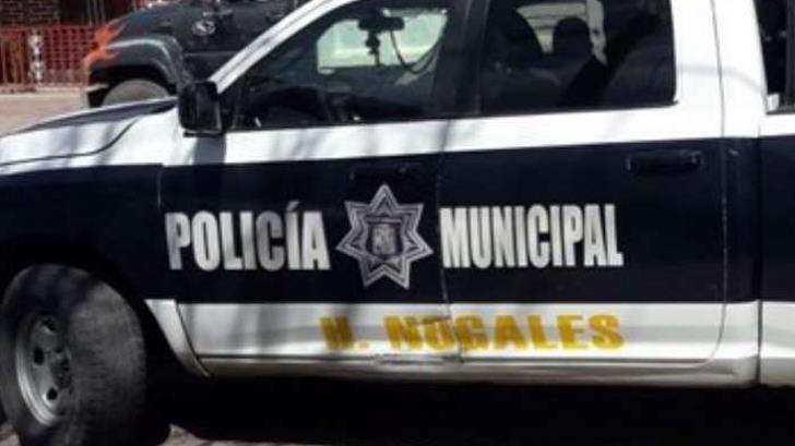 Trabajador de empresa de frituras se enfrenta a dos asaltantes con una escoba