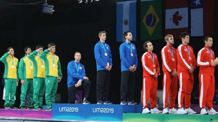 Estadounidense gana oro y se arrodilla durante premiación en los Panamericanos