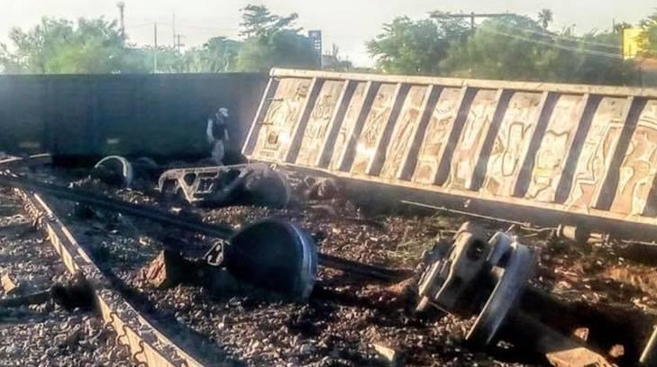 Descarrilan varios vagones del tren de carga a la altura de Fundición