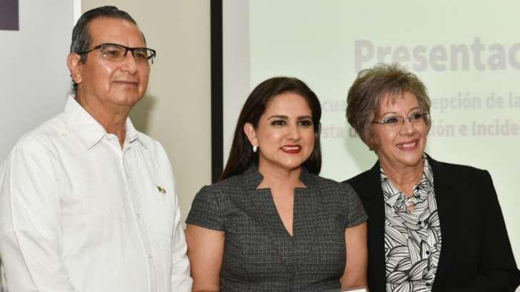 La alcaldesa Célida López recibe el informe del ISAF