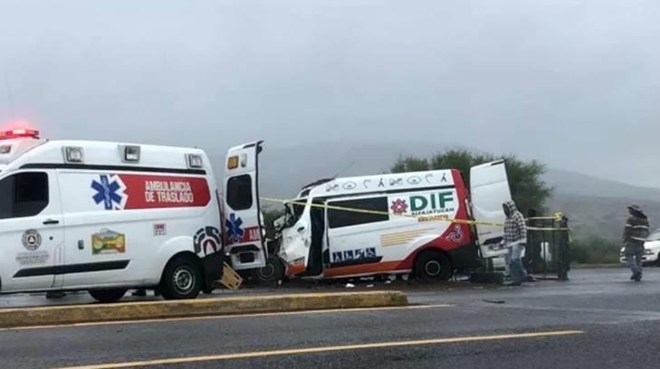 Tres muertos y siete heridos deja choque de una camioneta del DIF en Hidalgo