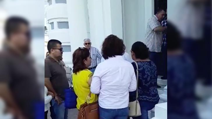 VIDEO | Concesionarios de transporte vuelve a manifestarse frente al Palacio de Gobierno