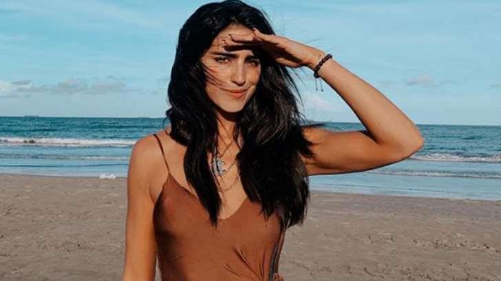 Bárbara de Regil responde a críticas con curvas en bikini