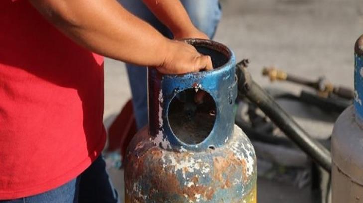 AUDIO | Alertan sobre los riesgos de rellenar los cilindros de gas