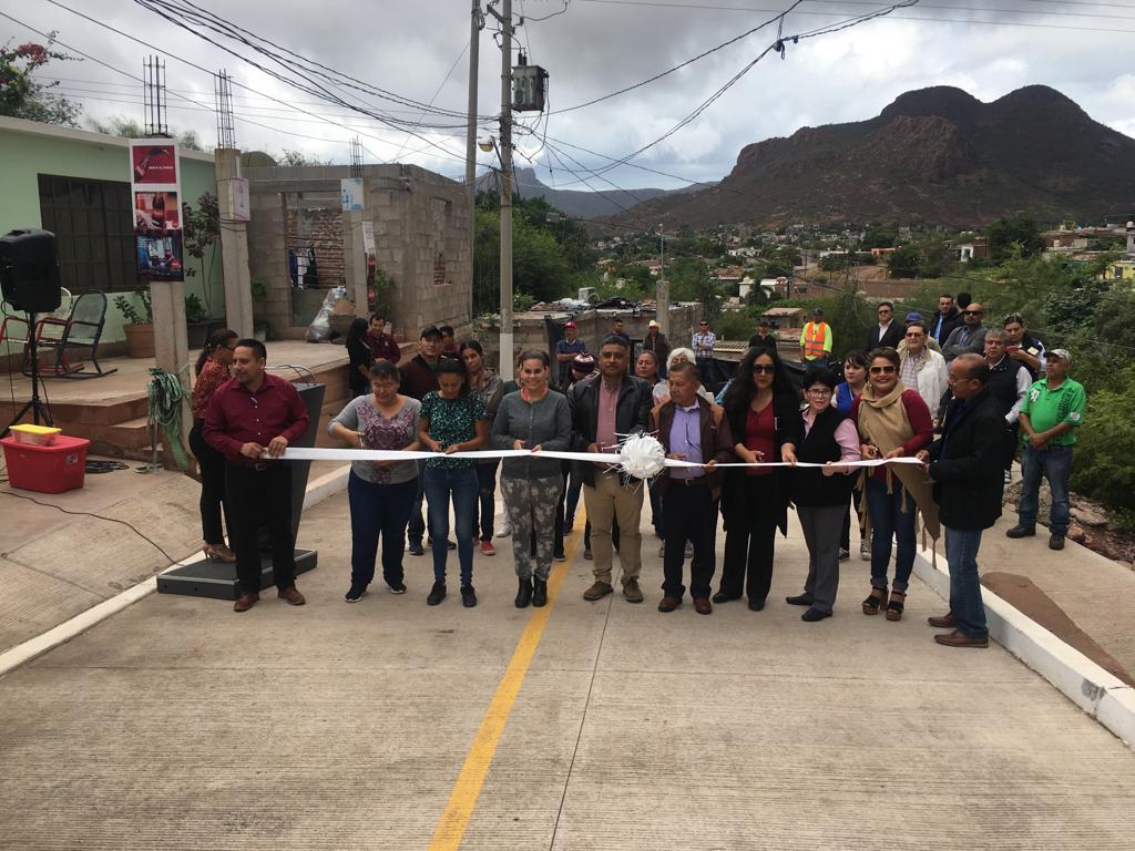 Inauguran obras de pavimentación en Guaymas