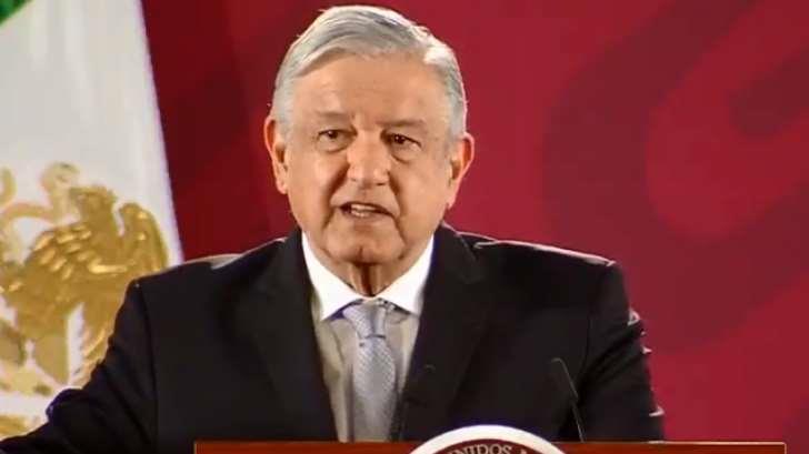 López Obrador propone dar pensiones y becas a todos los pobres