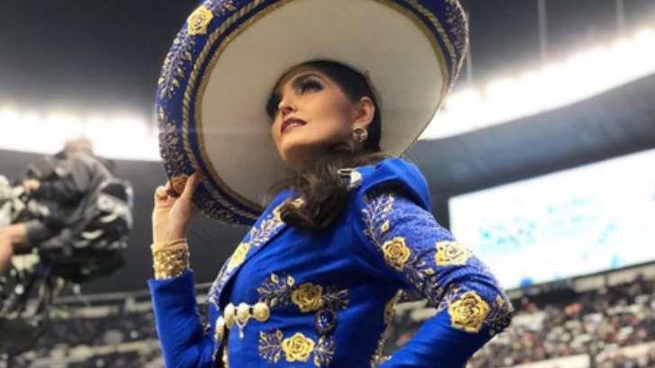 Ana Bárbara se disculpa por cambiarle una palabra al Himno de México