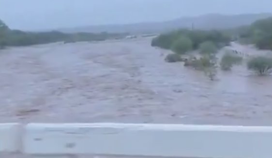 El Río Sonora, ‘bramando’ ante acumulados de lluvia
