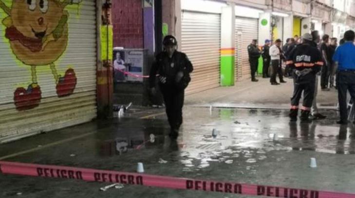 Reportan un muerto y dos heridos por balacera en Central de Abasto