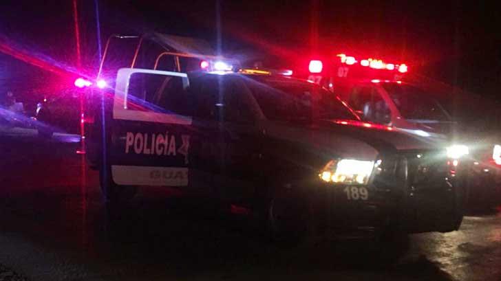 Encapuchados armados asaltan camión refresquero en Guaymas