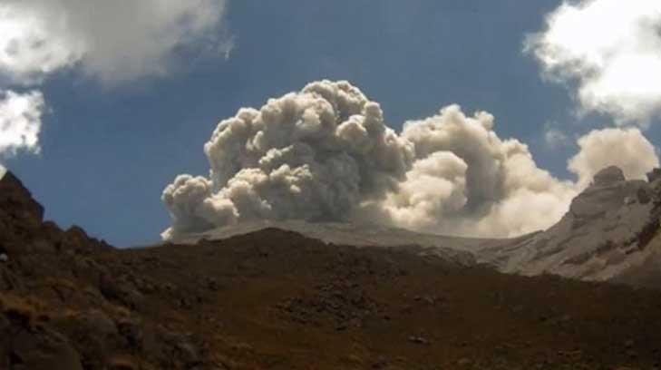 Volcán Popocatépetl emite ceniza; se mantiene en Amarillo Fase 2