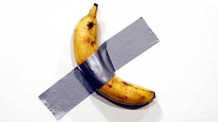 Venden obra de arte de un plátano pegado a la pared en 120 mil dólares