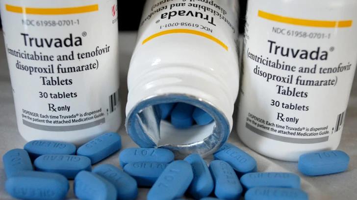 Pacientes con VIH reclaman al IMSS falta de medicamento