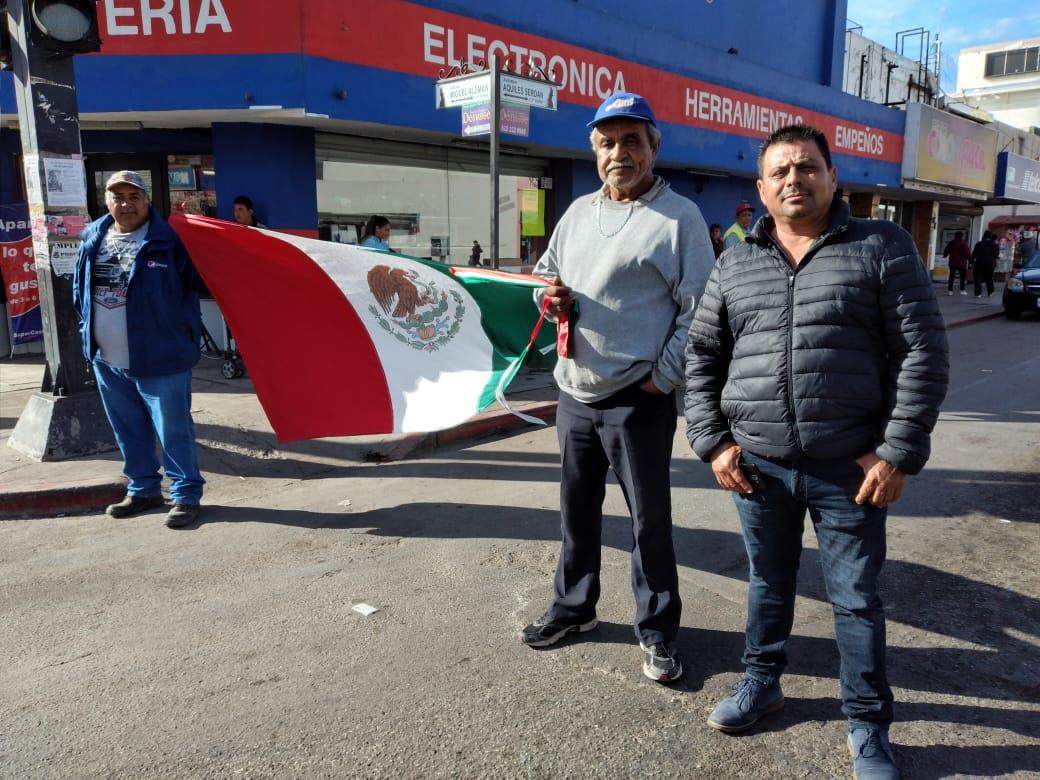 Transportistas bloquean vialidades en Guaymas