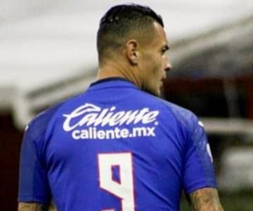Cruz Azul hace oficial la salida de Milton Caraglio