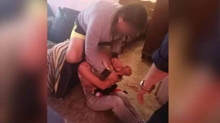 Mujer amarra y trata de ahorcar a su hija de 14 años en Coahuila