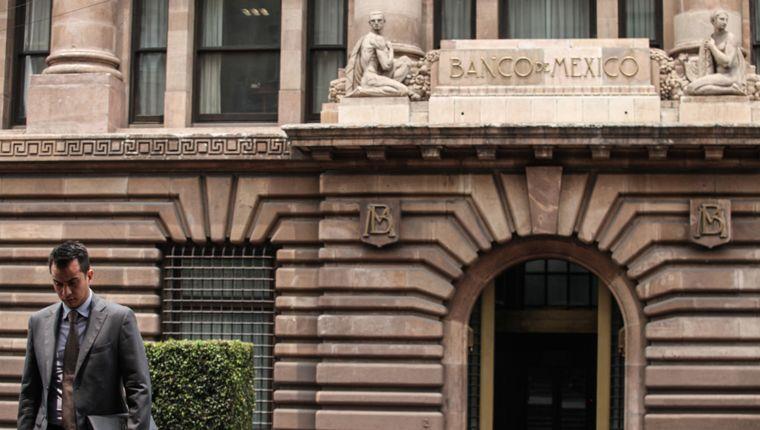 Analistas ven que ya pasó lo peor para la economía: Banxico