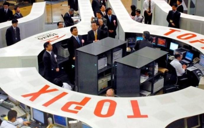 Sufre Bolsa de Tokio peor caída en 3 años
