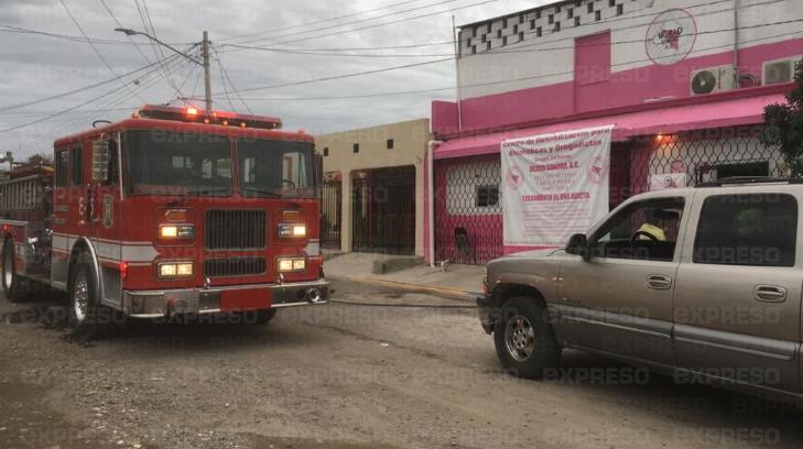 Sofocan incendio en centro de rehabilitación femenil