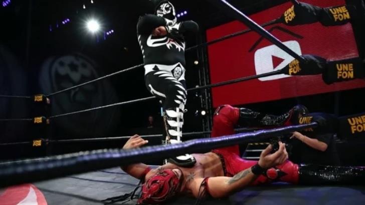 L.A. Park arrasó con Laredo Kid en ‘Lucha Fighter’