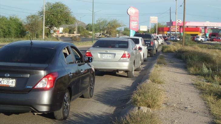 Largas filas en gasolineras de Hermosillo