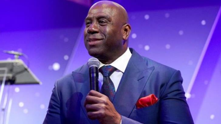 ‘Magic’ Johnson compara el VIH con el coronavirus