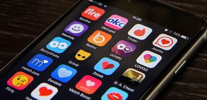 4 categorías de apps móviles esenciales en la cuarentena