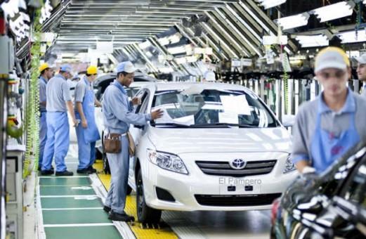 Toyota se une a GM en paro de producción en Brasil