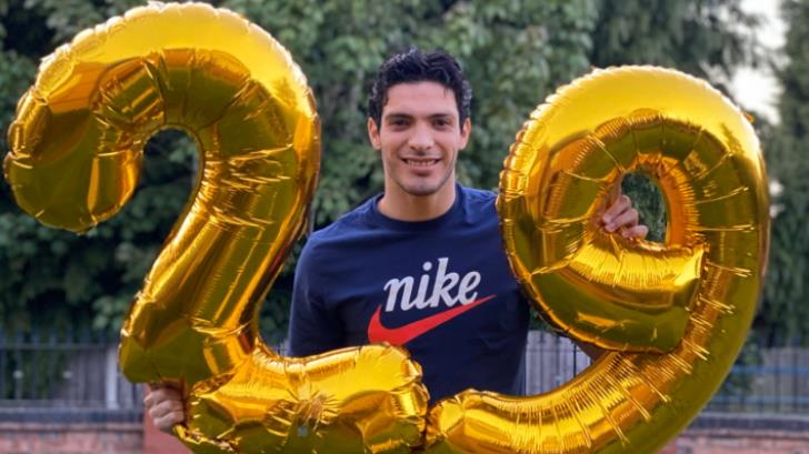 VIDEO | Raúl Jiménez celebra su cumpleaños 29; futbol europeo le felicita