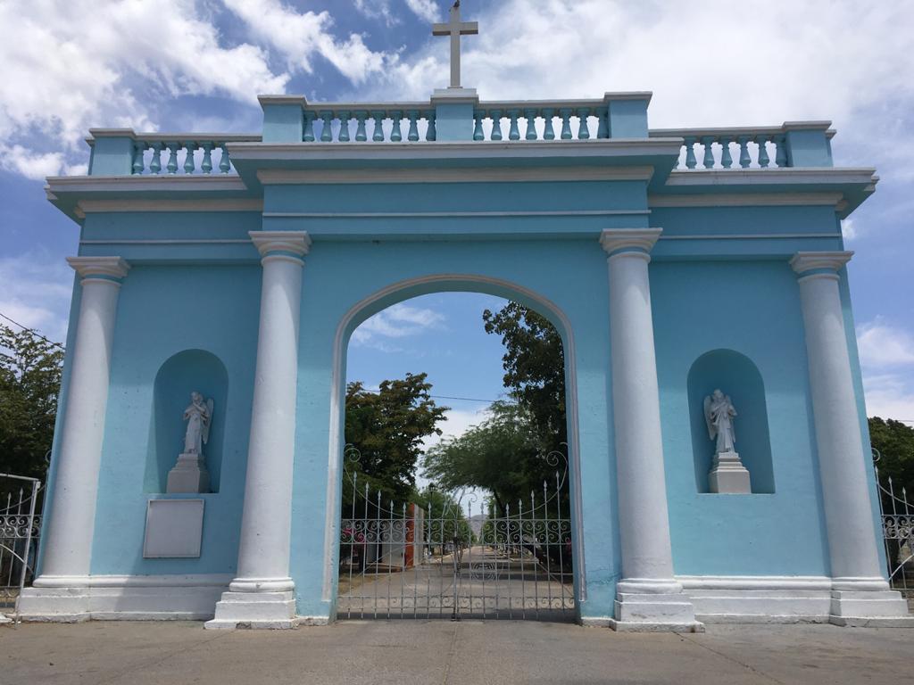 Panteones no contaron con visitantes el Día del Padre