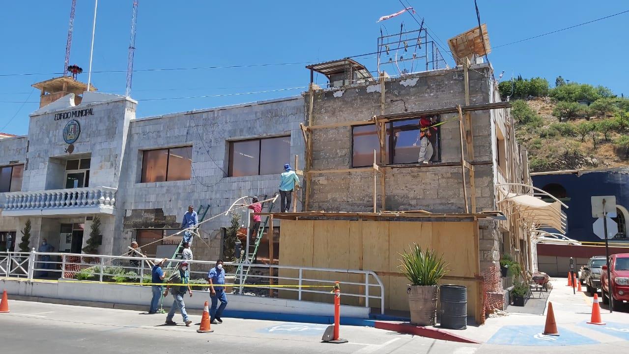 Siguen arreglos en Palacio Municipal de Nogales