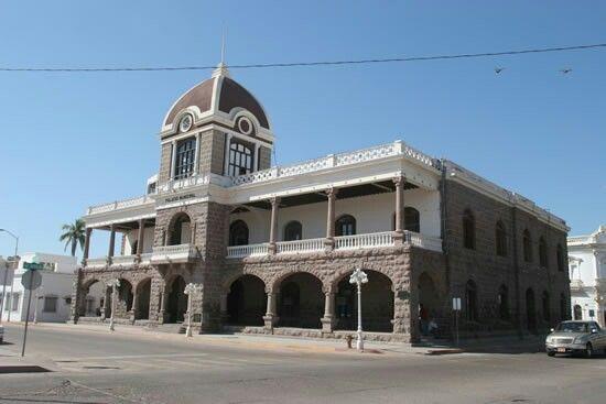Acusan a trabajadores del municipio de Guaymas de robar material y combustible
