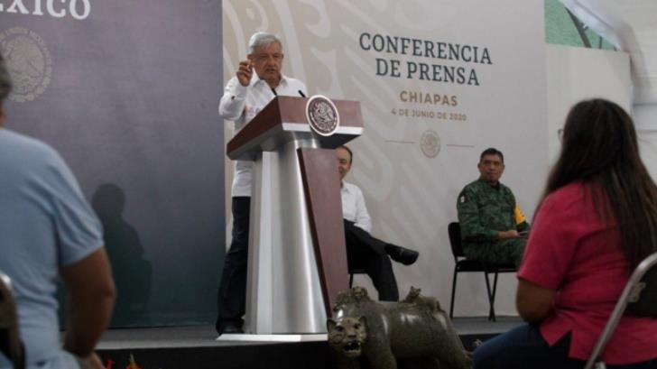López Obrador desmiente impuesto por mascotas; ni que fuera yo Santa Anna