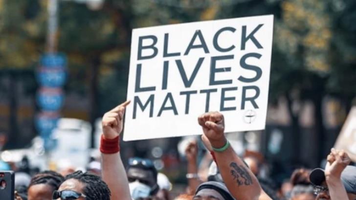 NBA pintará sus duelas con la frase ‘Black Lives Matter’