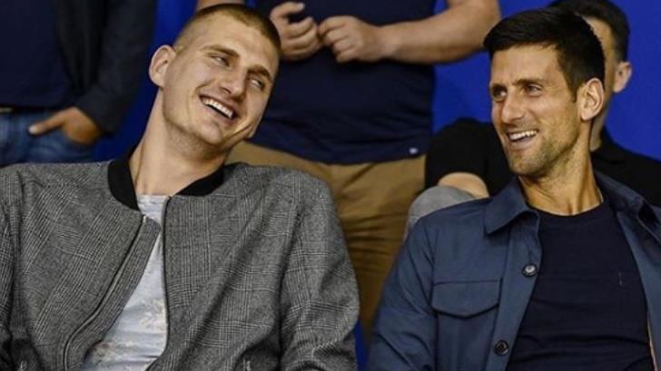Nikola Jokic da positivo en Covid-19 tras reunirse con Djokovic